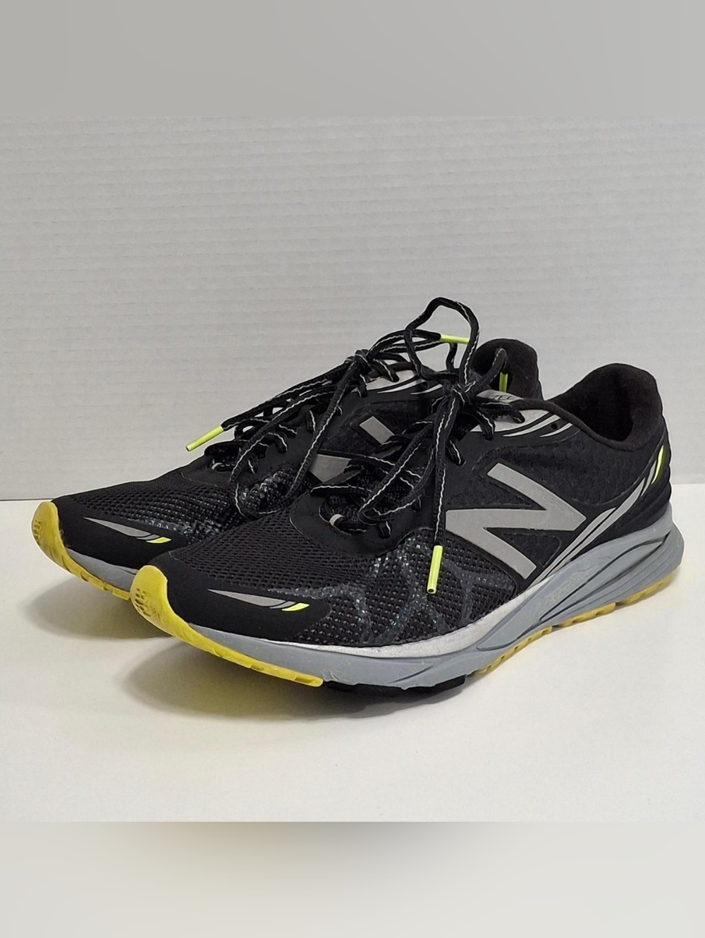New Balance Vazee Pace V2 Womens Sz10 Green Black Comfy Casual Running Sneakers